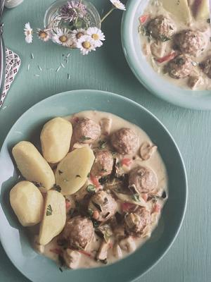 Blanquette van varkensballetjes